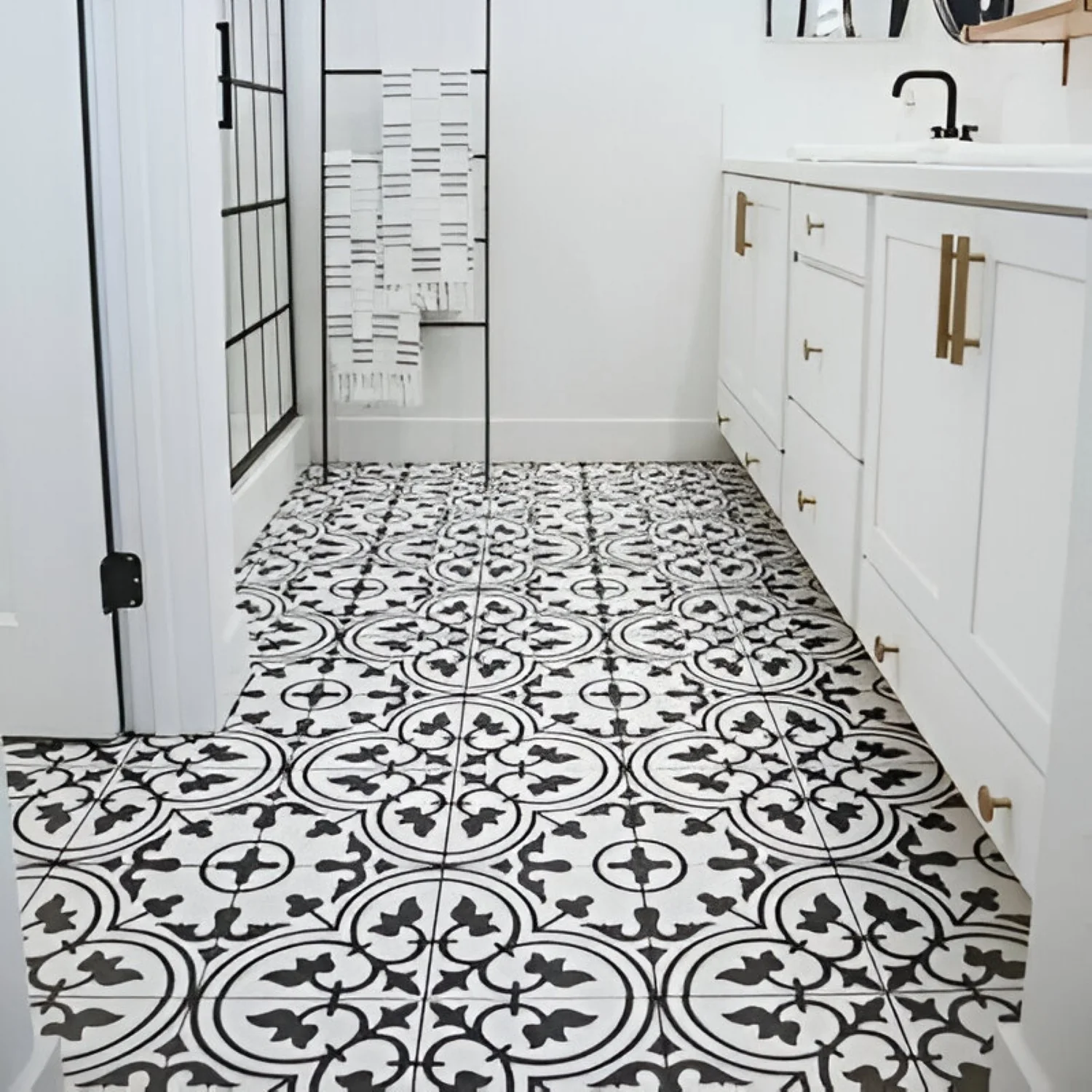 Floor Tiles in Punjab